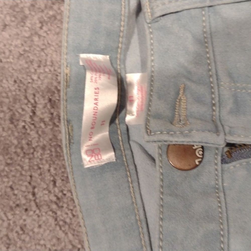 Jeans - Picture 3 of 3